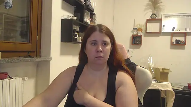 Snapshot of valerysexy chatting on 10-10-25, 11:26 valerysexy online show from 10-10-25, 11:26