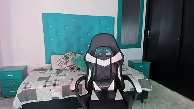 Tasha Sant online show from 09-08-25, 07:46