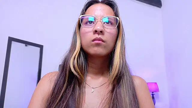 Skinny hottie18 online show from 02-06-25, 04:47