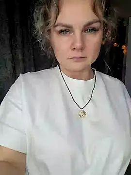 candy queeen online show from 12-08-24, 07:43