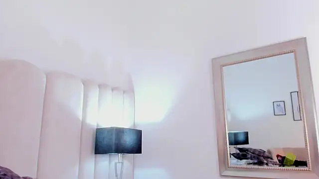 Snapshot of AnnyCherry_ chatting on 12-02-24, 01:25 AnnyCherry  online show from 12-02-24, 01:25