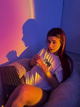 Snapshot of AnnyCherry_ chatting on 01-14-25, 04:25 AnnyCherry  online show from 01-14-25, 04:25