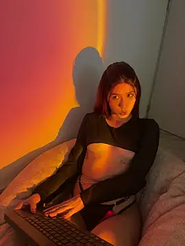 Snapshot of AnnyCherry_ chatting on 02-05-25, 07:42 AnnyCherry  online show from 02-05-25, 07:42