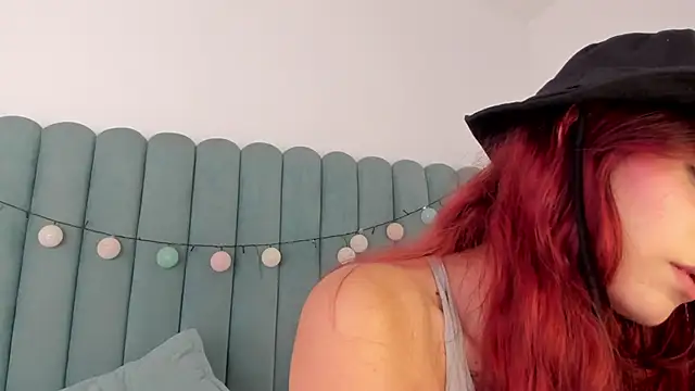 Snapshot of AnnyCherry_ chatting on 03-12-25, 01:36 AnnyCherry  online show from 03-12-25, 01:36