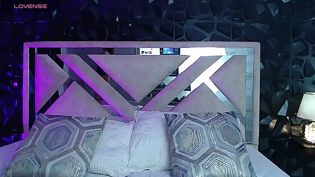 Snapshot of Ari_sunshine_ chatting on 03-05-25, 08:00 Ari sunshine  online show from 03-05-25, 08:00