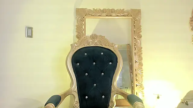 Snapshot of Ari_sunshine_ chatting on 09-11-25, 04:01 Ari sunshine  online show from 09-11-25, 04:01