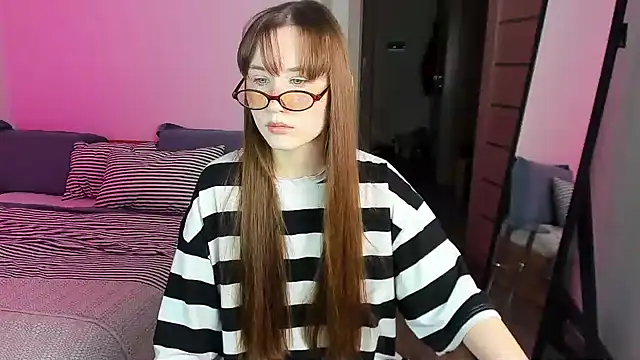 Snapshot of Stella_Sunny chatting on 10-04-25, 09:02 Stella Sunny online show from 10-04-25, 09:02