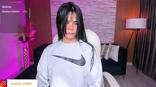 Snapshot of anniie_smith chatting on 01-11-26, 11:26 anniie smith online show from 01-11-26, 11:26