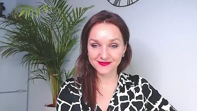 AliciaDesire online show from 12-10-24, 11:00