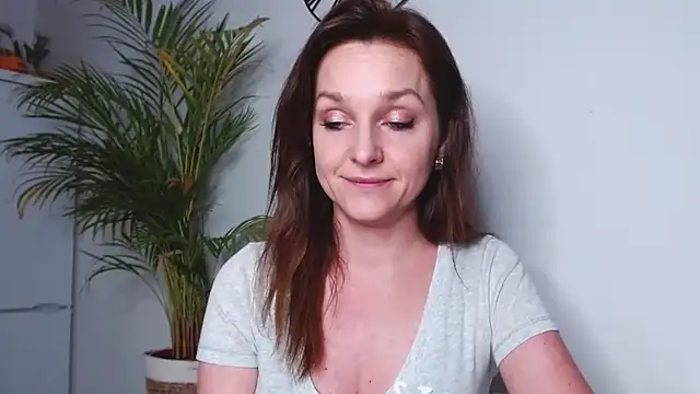 AliciaDesire online show from 03-19-25, 06:01