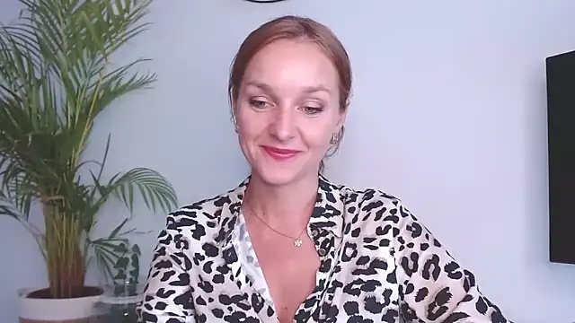 AliciaDesire online show from 09-12-25, 06:35