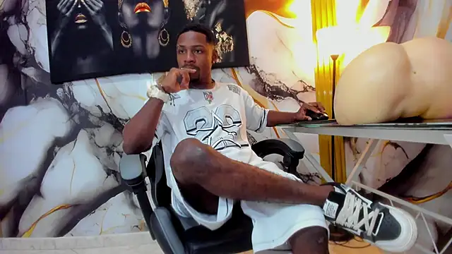 Thomas shelbys online show from 10-21-25, 03:40