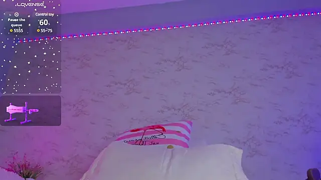 Hannablazze online show from 12-29-24, 05:44