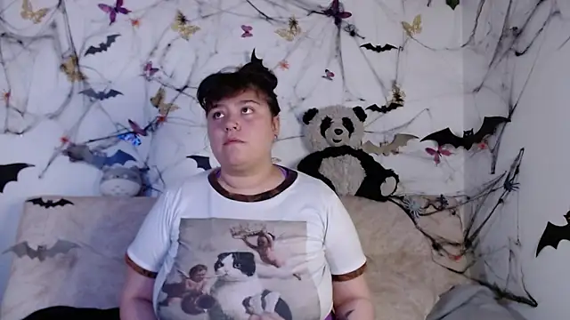 LennaTurnerr online show from 10-08-25, 07:44