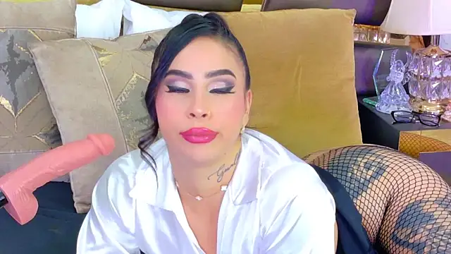 Snapshot of GiahDaniels chatting on 02-22-26, 05:51 GiahDaniels online show from 02-22-26, 05:51