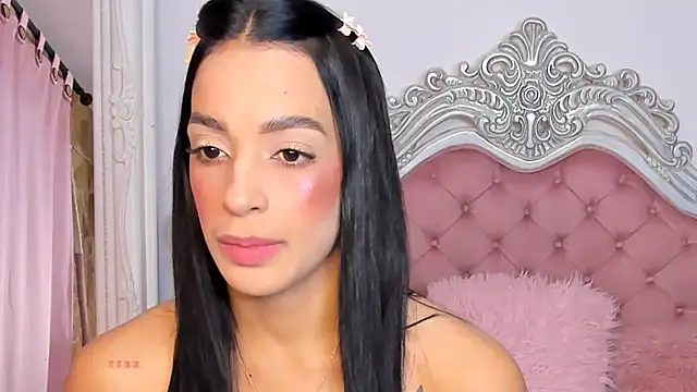 Snapshot of AngelineConnor chatting on 02-06-25, 11:37 AngelineConnor online show from 02-06-25, 11:37