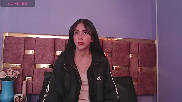 Snapshot of ling_ling24 chatting on 02-05-25, 03:13 ling ling24 online show from 02-05-25, 03:13