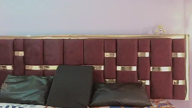 Snapshot of ling_ling24 chatting on 03-06-25, 03:57 ling ling24 online show from 03-06-25, 03:57