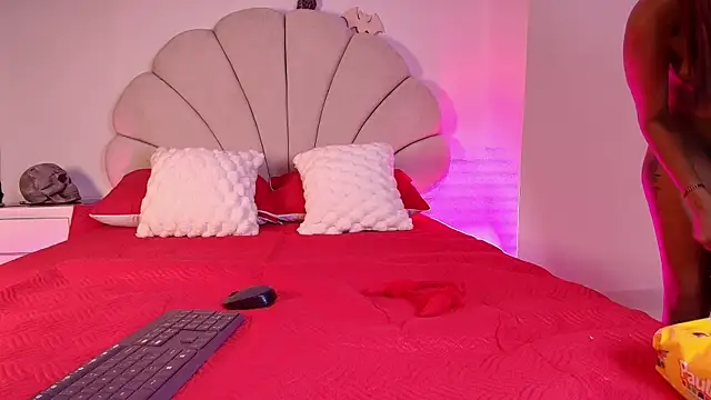 nata luna online show from 10-28-25, 07:27