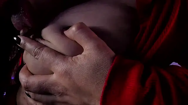 Snapshot of Miiaa_wallace chatting on 01-05-26, 11:08 Miiaa wallace online show from 01-05-26, 11:08