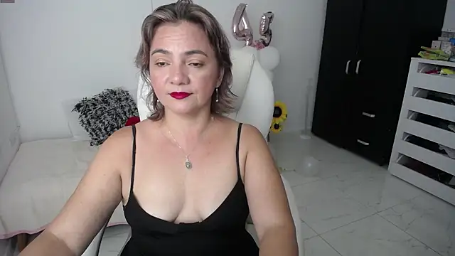 Ghada milf online show from 01-18-25, 11:44