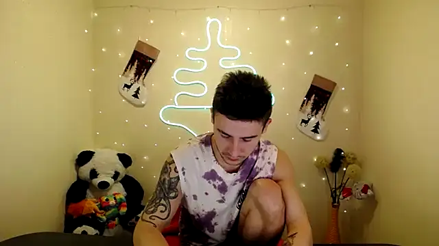 Snapshot of Mike_severi2 chatting on 12-10-24, 03:01 Mike severi2 online show from 12-10-24, 03:01