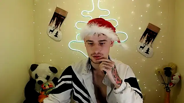 Snapshot of Mike_severi2 chatting on 12-15-24, 03:31 Mike severi2 online show from 12-15-24, 03:31