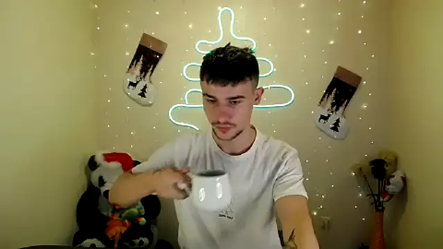 Snapshot of Mike_severi2 chatting on 12-17-24, 05:29 Mike severi2 online show from 12-17-24, 05:29