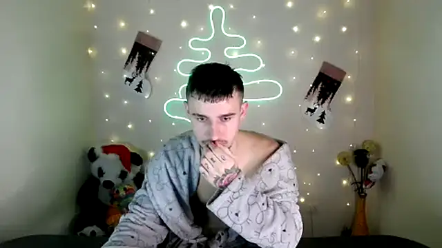 Snapshot of Mike_severi2 chatting on 12-18-24, 05:59 Mike severi2 online show from 12-18-24, 05:59