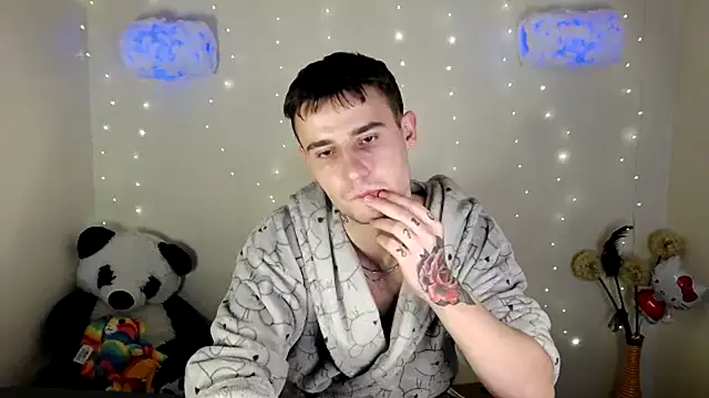 Snapshot of Mike_severi2 chatting on 01-11-25, 01:22 Mike severi2 online show from 01-11-25, 01:22