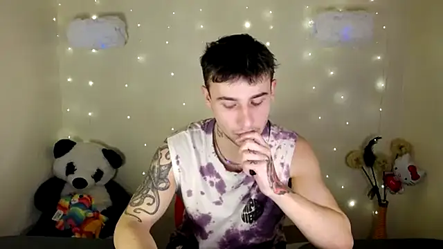 Snapshot of Mike_severi2 chatting on 01-14-25, 09:35 Mike severi2 online show from 01-14-25, 09:35