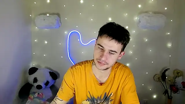 Snapshot of Mike_severi2 chatting on 01-18-25, 06:03 Mike severi2 online show from 01-18-25, 06:03