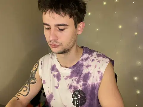 Snapshot of Mike_severi2 chatting on 01-30-25, 05:52 Mike severi2 online show from 01-30-25, 05:52