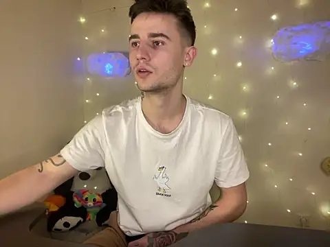 Snapshot of Mike_severi2 chatting on 02-04-25, 12:22 Mike severi2 online show from 02-04-25, 12:22