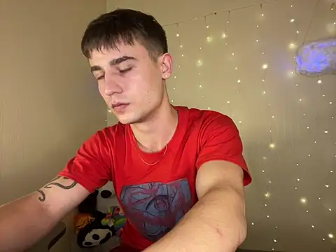 Snapshot of Mike_severi2 chatting on 02-12-25, 12:12 Mike severi2 online show from 02-12-25, 12:12