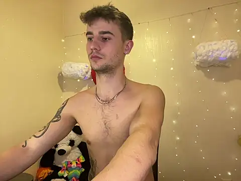 Snapshot of Mike_severi2 chatting on 02-19-25, 09:17 Mike severi2 online show from 02-19-25, 09:17