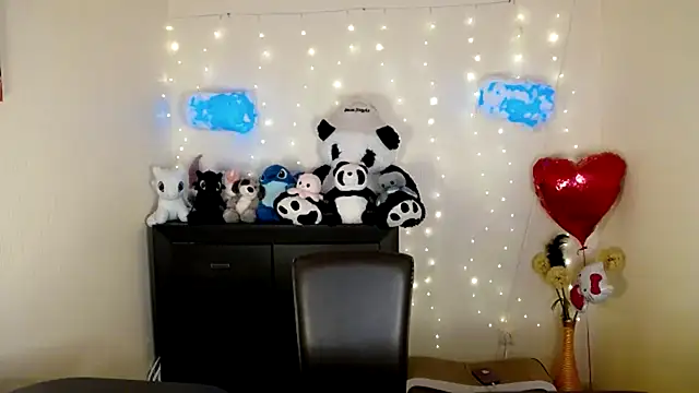 Snapshot of Mike_severi2 chatting on 02-23-25, 12:16 Mike severi2 online show from 02-23-25, 12:16