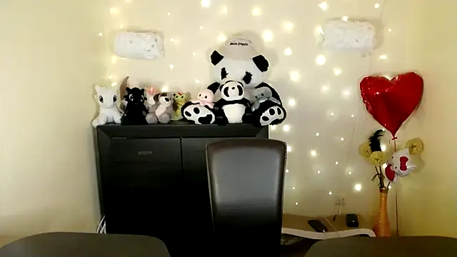 Snapshot of Mike_severi2 chatting on 02-26-25, 07:09 Mike severi2 online show from 02-26-25, 07:09