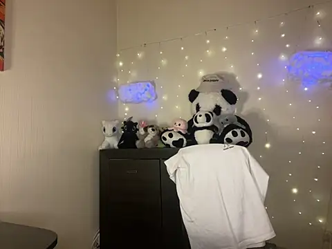 Snapshot of Mike_severi2 chatting on 02-27-25, 04:21 Mike severi2 online show from 02-27-25, 04:21