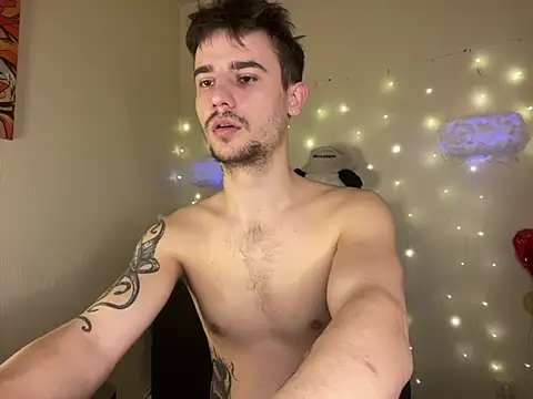 Snapshot of Mike_severi2 chatting on 03-06-25, 05:57 Mike severi2 online show from 03-06-25, 05:57