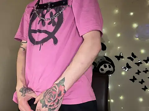 Snapshot of Mike_severi2 chatting on 03-17-25, 06:32 Mike severi2 online show from 03-17-25, 06:32