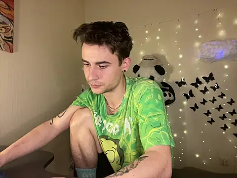 Snapshot of Mike_severi2 chatting on 03-21-25, 03:24 Mike severi2 online show from 03-21-25, 03:24