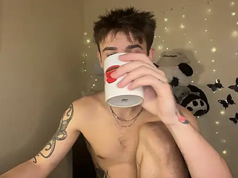 Snapshot of Mike_severi2 chatting on 03-22-25, 12:35 Mike severi2 online show from 03-22-25, 12:35