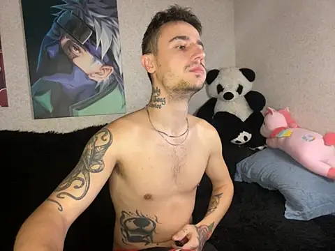 Snapshot of Mike_severi2 chatting on 10-04-25, 06:11 Mike severi2 online show from 10-04-25, 06:11