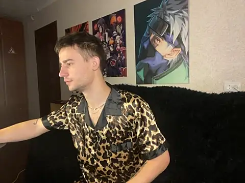 Snapshot of Mike_severi2 chatting on 10-10-25, 05:28 Mike severi2 online show from 10-10-25, 05:28