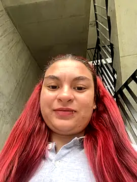 MiaLujan  online show from 10-25-25, 11:29