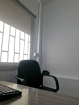 doctora-danna online show from 09-24-25, 01:25