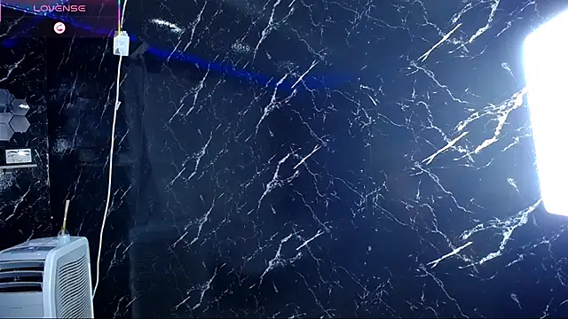 Hillary queen online show from 10-05-25, 12:58