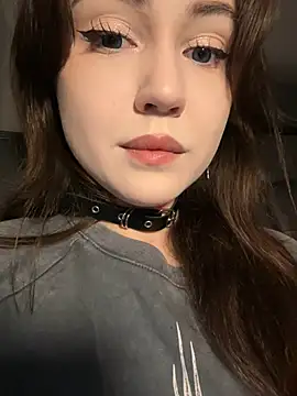 Snapshot of Peachy_Dream chatting on 01-26-25, 10:24 Peachy Dream online show from 01-26-25, 10:24