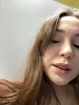 Snapshot of Peachy_Dream chatting on 02-15-25, 08:11 Peachy Dream online show from 02-15-25, 08:11